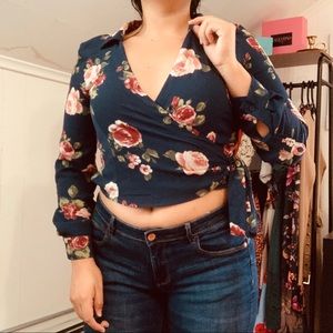 Collar Neck Crop Wrap Tie Floral Blouse